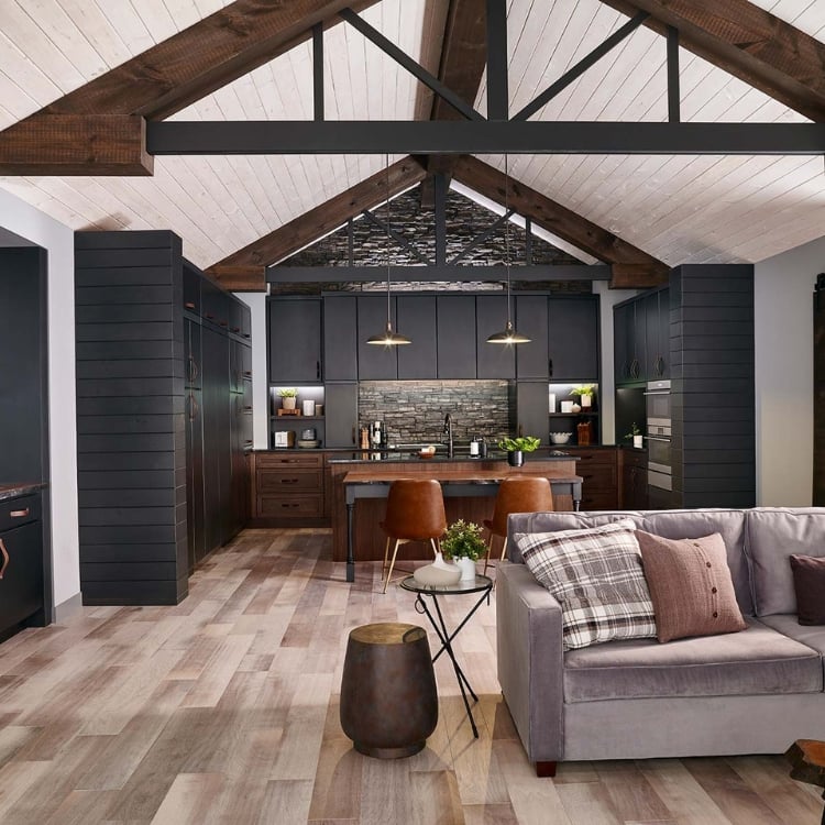 Warm Wood Tones are Making a Comeback in Kitchens