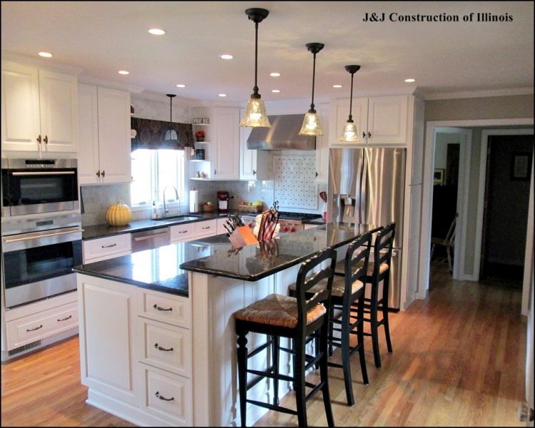 A Brilliant White Kitchen in Naperville