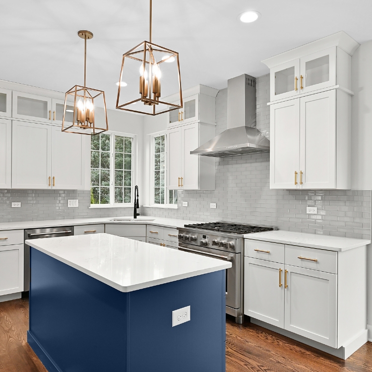 Coordinating With Your White Kitchen Cabinets