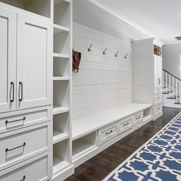 Designing the Perfect Mud Room: Essential Features and Tips