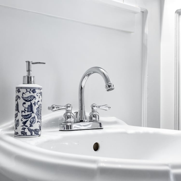 How To Style Your Bathroom Grandmillennial