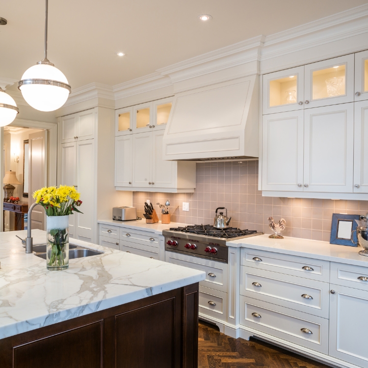The Benefits of Under Cabinet Lighting in Kitchens