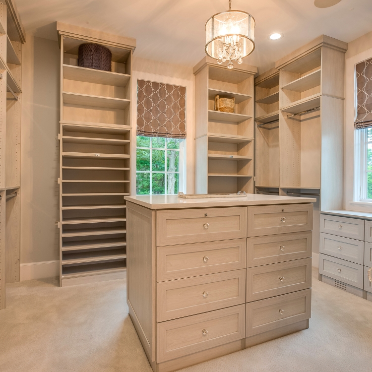 Designing the Perfect Walk-In Closet for Your Room