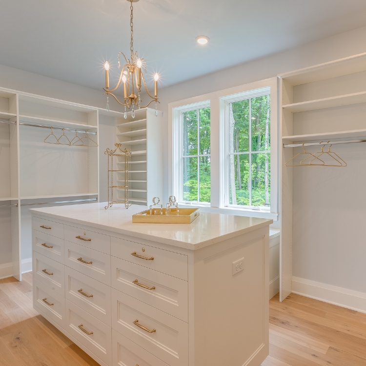 Designing the Perfect Walk-In Closet for Your Room