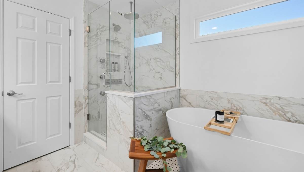 Master bathroom remodel in Aurora, IL by J&J Construction