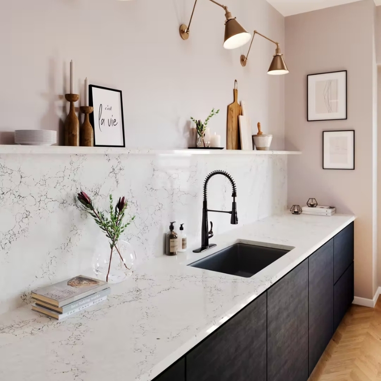 continuous quartz countertop and backsplash