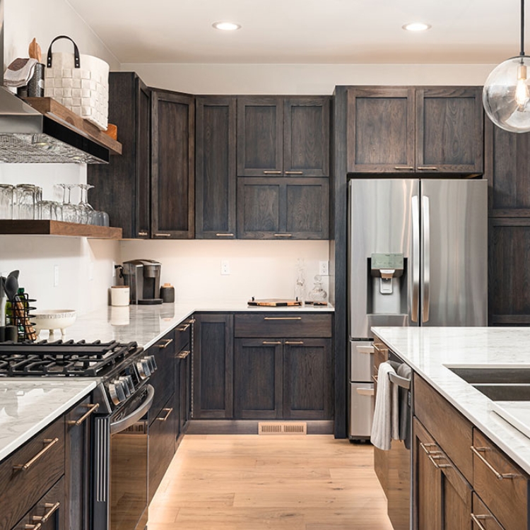 Warm Wood Tones are Making a Comeback in Kitchens
